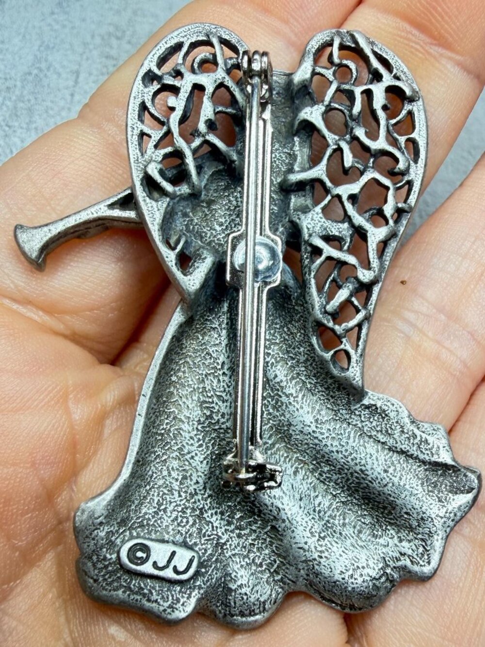 Vintage JJ Pewter Angel Trumpet Brooch Christmas Holiday Pin 3 inches - Picture 5 of 9